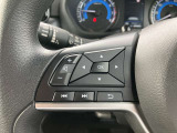 ハンドルにスイッチが付いており、音量やチャンネルを変えることができたり、ハンズフリー通話の応答もお手元で出来ちゃいます♪