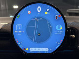 ナビやメディア、空調操作を直感的に楽しめる円形有機ELディスプレイ!ARナビや音声操作にも対応し、円形デザインが車内の主役に。見るたび、使うたびに気分が上がるMINIらしい演出です!