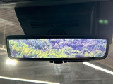 【デジタルインナーミラー】後席の大きな荷物や同乗者で後方が確認しづらい時でも安心!カメラが撮影した車両後方の映像をルームミラー内に表示。クリアな視界で状況の確認が可能です!