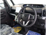 自社で車検を行う事が出来る検査ラインも完備しており、リバーサイド内で車検と法定点検・整備が完結します。