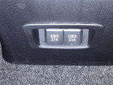 スマートフォンやお手持ちの機器のバッテリー残量が少なくなっても、運転中に充電ができるので安心ですね!