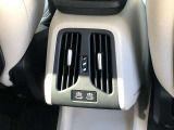 車両の詳細、ご質問につきましては、営業スタッフまでお気軽にご連絡下さいませ。遠方のお客様には実車の詳細動画送信も承ります。お問合せをお待ち致しております。