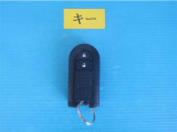 キーを取り出さずにドアを施錠&解錠。車の始動も可能です。