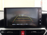 バックガイドモニターで、後方を確認しながら安心して駐車することができます。運転初心者も熟練者も必須の機能ですよ!