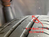 タイヤ溝はセンターで5.3mmです(新品約8mm)