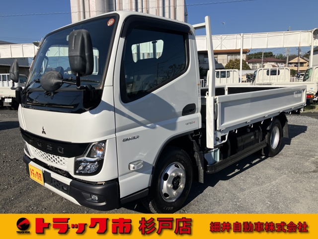 キャンター 3.0 セミロング 全低床 ディーゼル 4WD 積載2トン 標準セミロング全低床 4WD