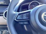 【ハンドルスイッチ】ハンドルを握ったまま、この車の快適装備を操作することが可能です☆詳しくは営業スタッフまでお尋ねください☆