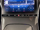 ナビゲーションシステムも多様化して参りました。好きな音楽が好きなメディアで楽しめます。USBインターフェース、SDカード、Bluetoothなど様々な接続方法に対応しており、楽しいドライビングを演出。