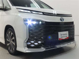 高輝度で点灯速度が速く、しかも消費電力の少ないLEDヘッドライトが装備されています!LEDの明るい光が走行中の視界の確保をサポートして、夜のドライブがより楽しく安全に運転できます♪