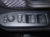 全てのドアガラスを運転席での操作が可能!窓を開けて走るドライブも気持ちがいいですよね!!♪