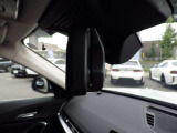 BMWはETCをルームミラーに一体化させていますので、余計な機器がダッシュボード周りに出ず、インテリアのデザインを損なわないのもポイントです。