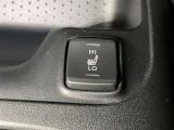 寒い季節もスイッチ一つでシートがポカポカに!これはかなり快適です!運転席と助手席にございます!!!