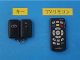 キーレス付きだからドアの鍵の開け閉め楽々♪