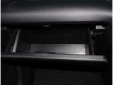 リアゲートもガラスだけ開くから便利^^