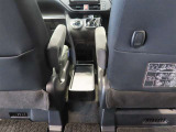 運転席・助手席側の様子です。