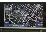 視線移動の少ない位置にセットされた視認性の良いメーカーSDナビ。CD・DVD・SD・高画質なフルセグTV対応です。ナビ連動のETC2.0を搭載しています。利用日や料金の確認がモニターで出来て便利ですよ
