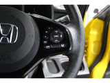 Hondaセンシングの機能のひとつ、アダプティブクルーズコントロール付!アクセルから足を離しても設定したスピードと前車との車間を保ち走行してくれます!車線維持もアシスト☆高速道路で疲労軽減ですね☆