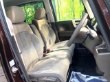 運転席シート廻りは使用感も少なく、良好な状態となっています。丁寧に使われていたことがよくわかりますね。