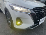 LEDヘッドランプを装備しておりますので、暗い道でも明るく照らしてくれるので安心して夜道やトンネルを運転できますよ!
