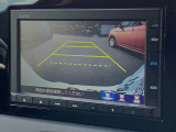 ■バックカメラ■ガイドラインが表示されるので、バック駐車が苦手な方でも安心です!ギアをリバースに入れれば自動的に切り換わりますので、面倒な操作も不要です♪狭い駐車場もお車を傷つけず安心ですね!