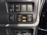 左右のパワースライドドアの開閉が運転席からも行えとても便利です!