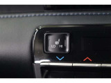 運転席と助手席には寒い日の肩や腰、冷えやすい下肢を温めてくれるシートヒーターが付いております!
