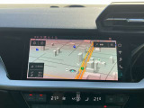 MMIナビゲーション搭載 地図データ最新版にアップデート後ご納車させていただきますのでご安心くださいませ。
