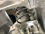 下回りがきれいなうちに、防錆加工の施工がオススメ。降雪地域はもちろん、沿岸部にお住いの方や、趣味でマリン・ウィンタースポーツをされる方にご好評いただいております。