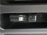 スマートインターチェンジを利用するに必須なETC車載器も付いています。あとはETCカードを差していただくだけで、煩わしい料金所でのお支払いも不要となります。
