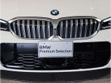 【キドニーグリル】BMWは約90年もの間、ほぼ全ての車両にひと目でBMWだと分かるこの特徴的なフロントグリルが備えられ、デザイン・アイコンとして親しまれてきました。