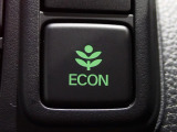 エンジン、エアコンなどを制御し低燃費な『ECONモード』に、また走りを楽しみたいとき、空調など快適性を重視したいときにはスイッチOFFで通常モードに切り替えができます!