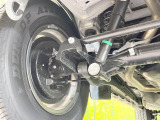 お車を安心してお乗りいただく為には、足回りの定期点検が欠かせません。サービスサポート(有償保証)では無料点検もご提供しており、安心のカーライフをお過ごしいただけるサポート体制が整っています。