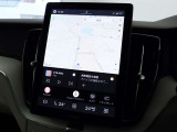 インフォテイメントシステムの一部として統合されたGoogle マップ、Google アシスタントによるボイスコントロール機能、そして最新の交通情報が反映される自動ルート探索が、目的地までスムーズにガイドします。