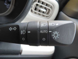 AUTOの位置にセットしておくと、暗くなったら自動でライトの点灯をサポートしてくれます!高速道路でのトンネル通過時など便利です!