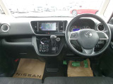 操作しやすい運転席廻り!操作パネルも使いやすい!!ドライブが楽しくなります!