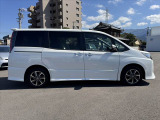 当社は買取にも自信がございます★ライン等で画像をいただくことで概算査定を承っております!まずはお問い合わせを★