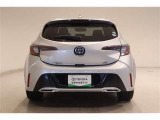 ■ハイマウントストップランプ採用で、後続車に対して自車の存在をアピールしてくれます!