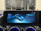 バックカメラにより駐車時の後方確認も楽にできます。