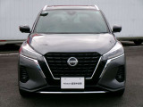 衝突軽減ブレーキ、車線逸脱警報、フロント&バックソナー、踏み間違い防止アシスト。安全装備充実。