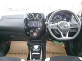 操作しやすい運転席廻り!操作パネルも使いやすい!!ドライブが楽しくなります!