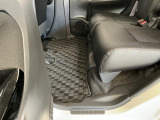 足元は広々♪しっかり内装ルームクリーニングを実施しています。車に自信があるからこそ、是非一度ご来店頂き見てもらえると幸いです。