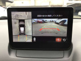 360&deg;ビューモニターが付いていますので安全確認できますよ♪