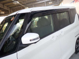 ★中古車の特権!フロアマット・バイザー付いてます!新車のときは別売り!当店はもちろん車輌本体価格に含まれておりますのでご安心を!★
