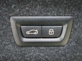 BMWライフをさらに素晴らしいものにするために、BMWカードもご用意しております。ご利用金額1,000円ごとに1ポイントたまります。BMW正規ディーラーでのご利用につきましてはポイントが2倍になります。