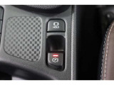 電動パーキングブレーキを搭載。スイッチ操作でパーキングブレーキを作動・解除することが可能ですので、操作の力が不要ですよ♪