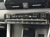 デュアルエアコンとは、運転席と助手席で、個別に温度設定ができる機能です。気温の感じ方は、人それぞれ違うもの。乗る人に優しい機能ですね。