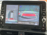まるで真上から見ているような、視認性の良いアラウンドビューモニターです。駐車が苦手な方でもこれでらくらく駐車できますよ。