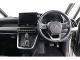 運転席から見たハンドルダッシュまわりになります。