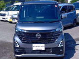私共展示場では日産神奈川お客さまからの下取車(主に1オーナー/修復歴無車両)を中心に、弊社新車販売店舗での試乗車/社有車※(※基本禁煙車)等、日産ディーラーならではの上質なおクルマを販売しております。