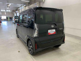 当社ではご購入時にメンテナンス商品や自動車保険のご提案も行っております。